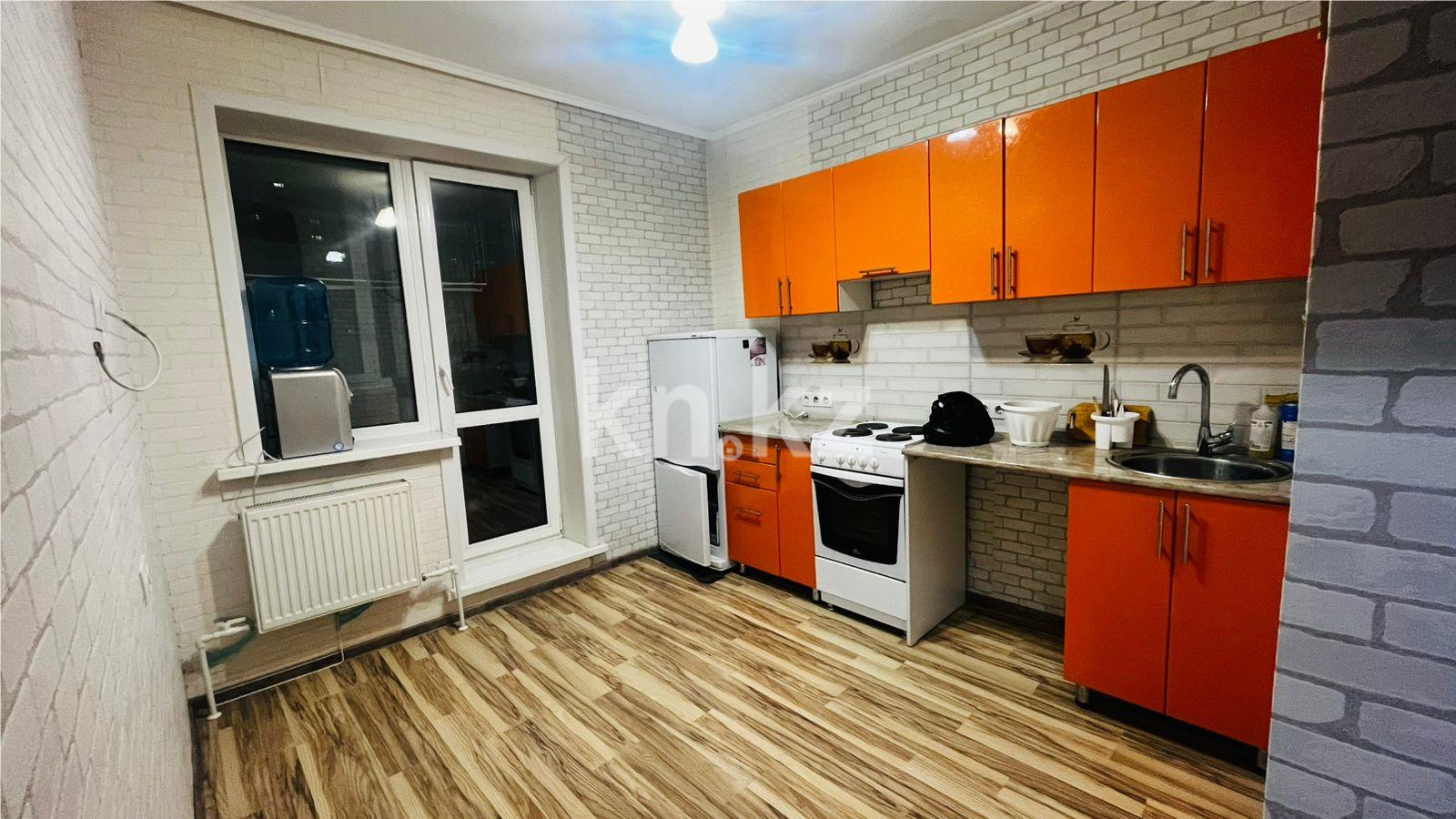 Продажа 1-комнатной квартиры, 35 м², ул. Момышулы в Караганде - фото 5