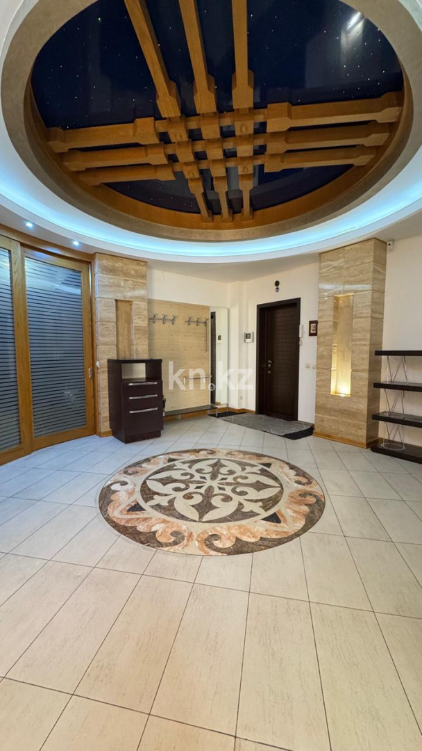 Продажа 4-комнатной квартиры, 252 м², ул. Шукшина в Алматы - фото 2