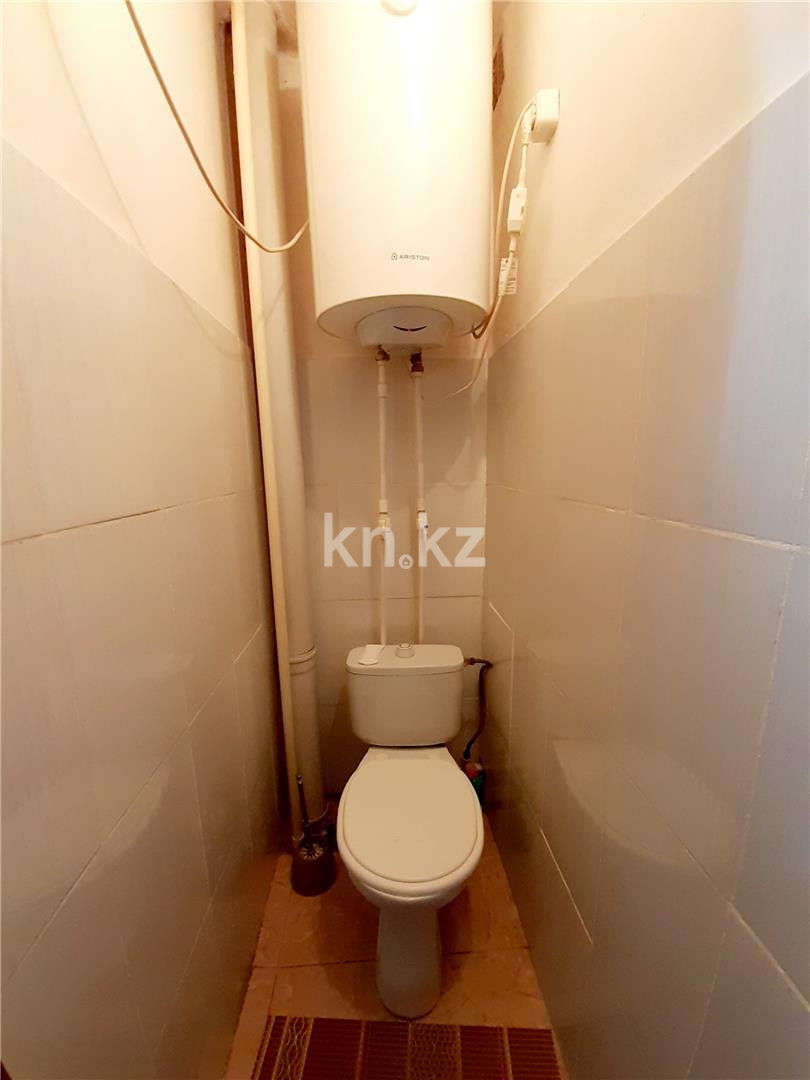 Продажа 2-комнатной квартиры, 44 м², 14 мкр. в Караганде - фото 8