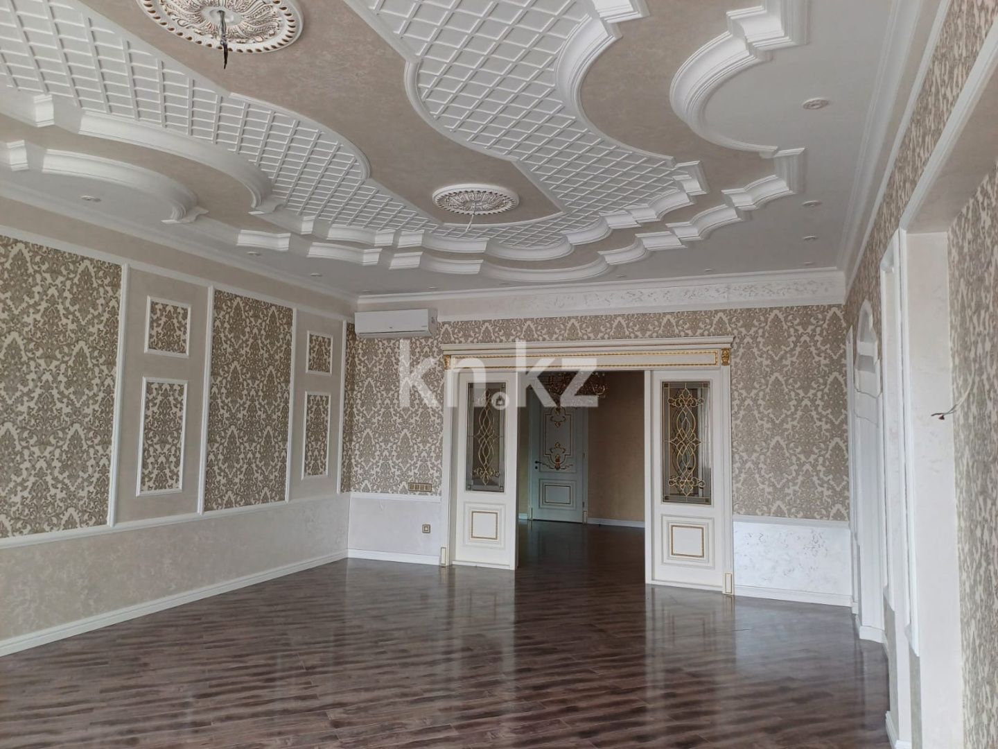 Продажа 5-комнатной квартиры, 270 м², ул. Бокейхана, дом  14 в Астане - фото 11