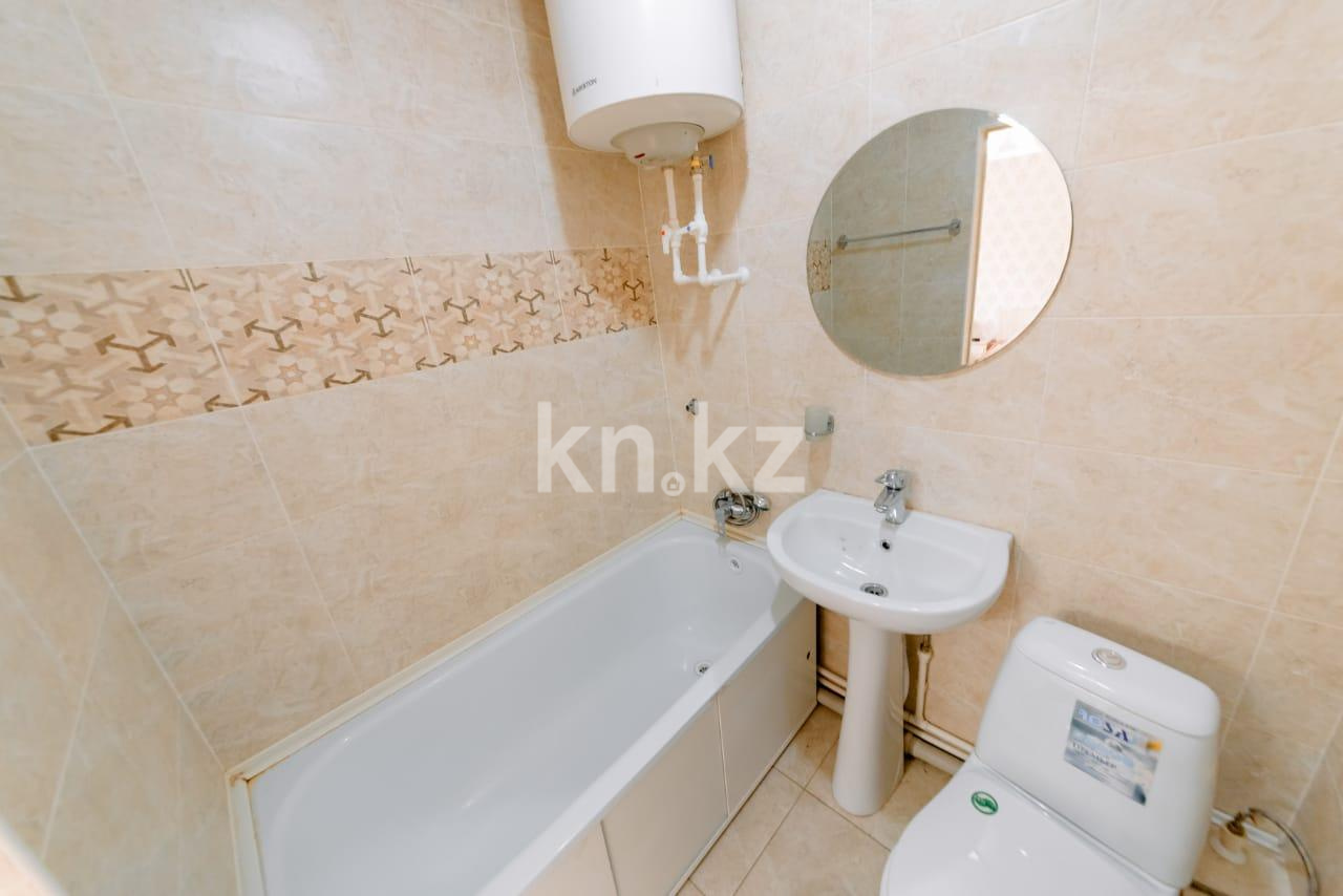 Аренда 1-комнатной квартиры посуточно, 42 м², пр. Бухар-жырау, дом  75 в Караганде - фото 5