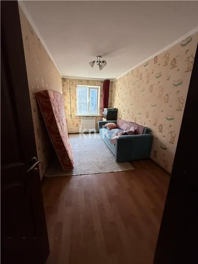 Продажа 3-комнатной квартиры, 60 м², мкр. Аксай-3, дом  12 в Алматы