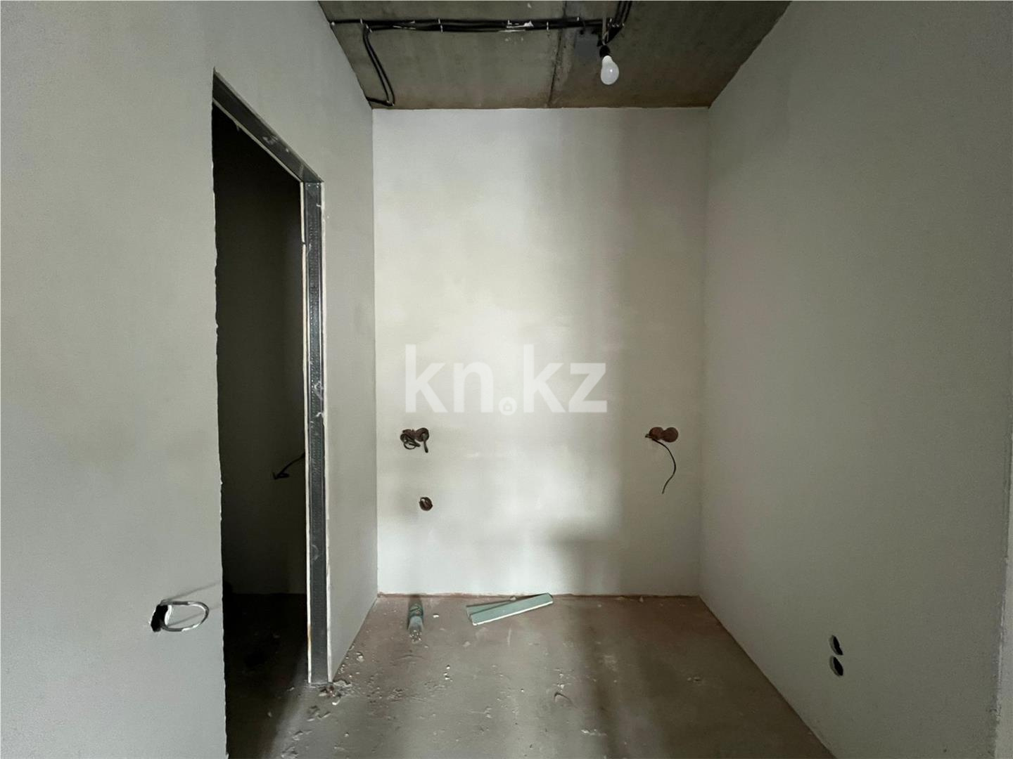 Продажа 1-комнатной квартиры, 52 м², 137 учетный квартал в Караганде - фото 5