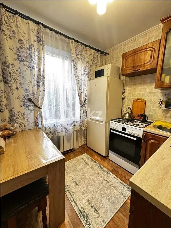 Продажа 3-комнатной квартиры, 62 м², ул. Манаса, дом  19 в Алматы - фото 3