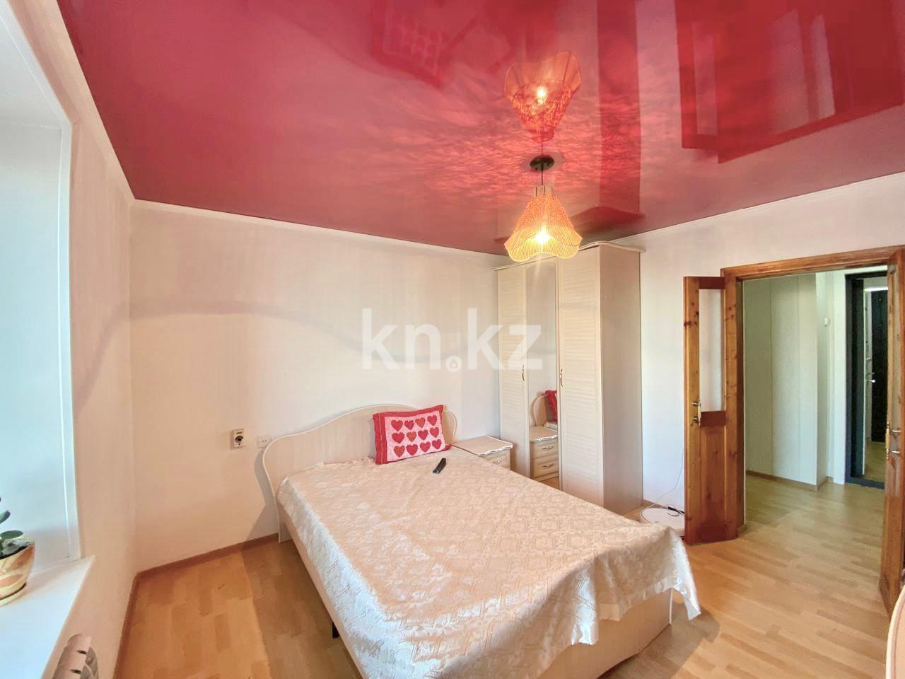 Продажа 2-комнатной квартиры, 52 м², пр. Шахтеров в Караганде - фото 5