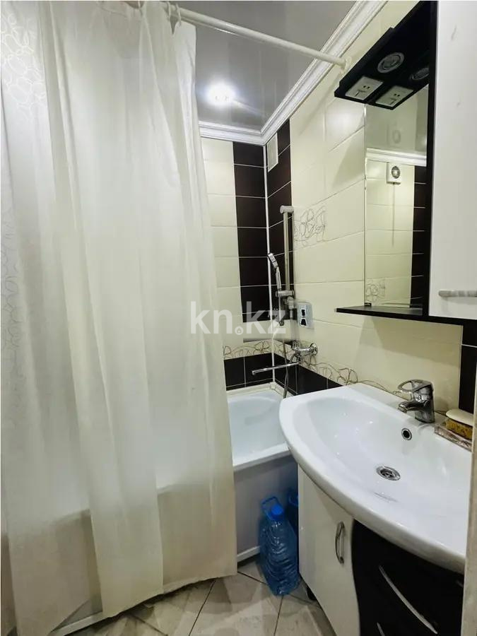 Продажа 2-комнатной квартиры, 47 м², пр. Абая, дом  80/2 в Шахтинске - фото 3