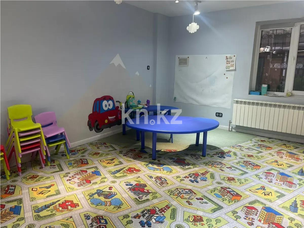 Продажа 4-комнатной квартиры, 146 м², ул. Аскарова, дом  21/1 в Алматы - фото 2