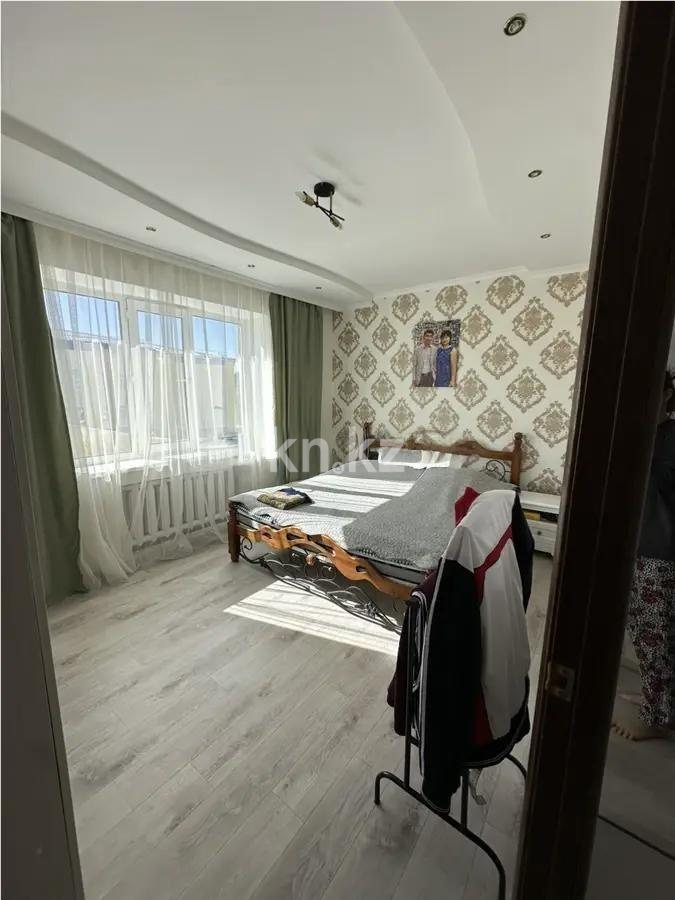 Продажа 4-комнатной квартиры, 81 м², мкр-н Голубые Пруды, дом  13 в Караганде - фото 3