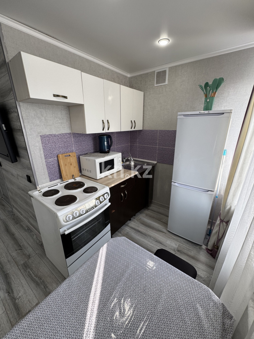 Аренда 2-комнатной квартиры посуточно, 52 м², Торайгырова, дом  28 в Павлодаре - фото 5