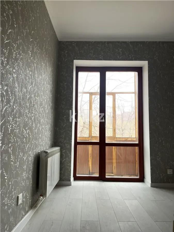 Продажа 3-комнатной квартиры, 79 м², ул. Абая, дом  51 в Караганде - фото 3