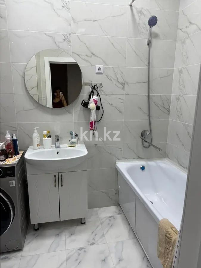 Продажа 2-комнатной квартиры, 67 м², ул. Дюсембекова, дом  83/2 в Караганде - фото 4