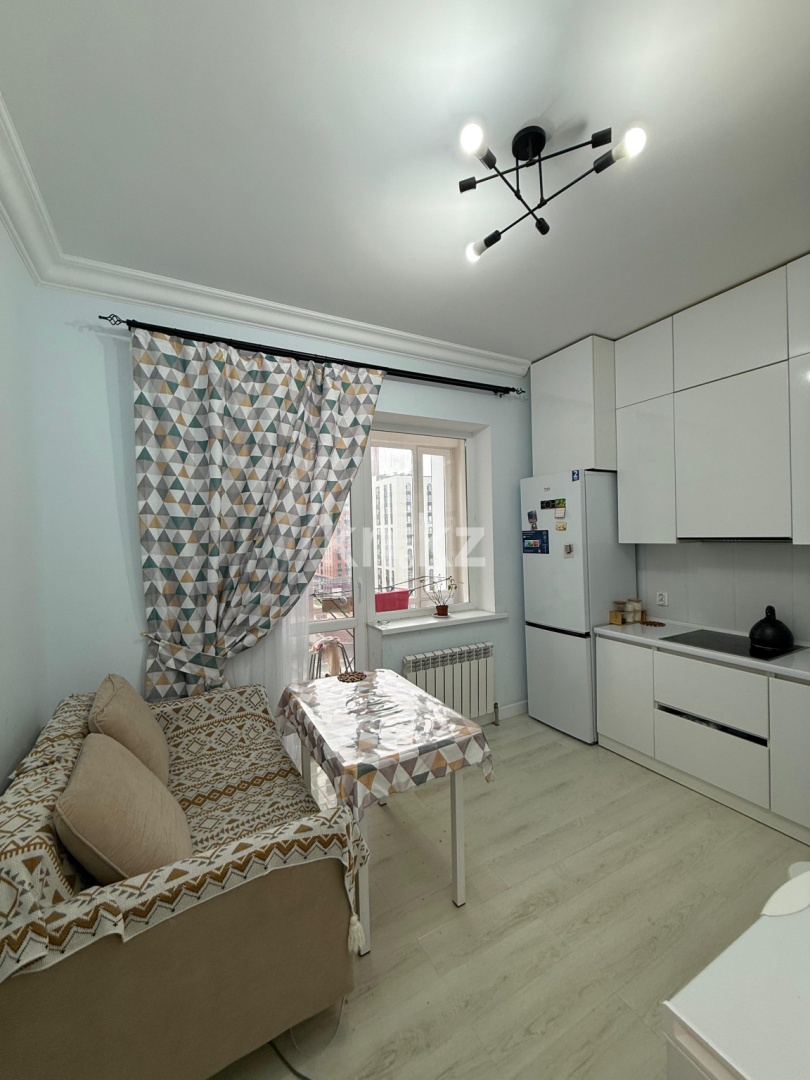 Аренда 1-комнатной квартиры, 46 м², пр. Кабанбай батыра, дом  64 в Астане - фото 2