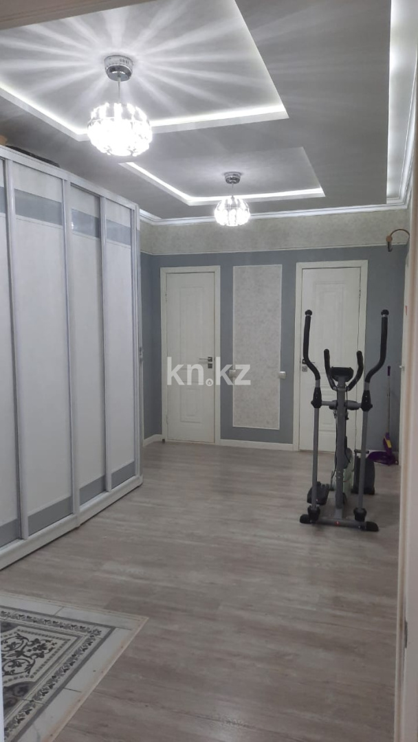 Продажа 3-комнатной квартиры, 83 м², пр. Строителей, дом  33/1 в Караганде - фото 8