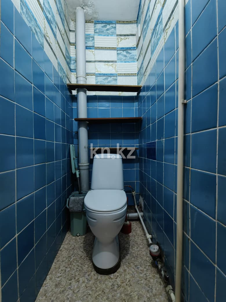 Продажа 2-комнатной квартиры, 47 м², Жекебаева, дом  125 в Караганде - фото 17