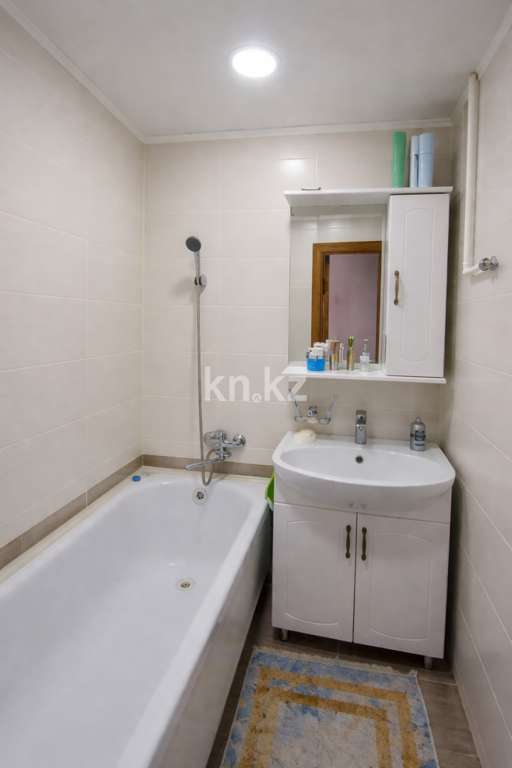 Продажа 4-комнатной квартиры, 62 м² в Караганде - фото 12