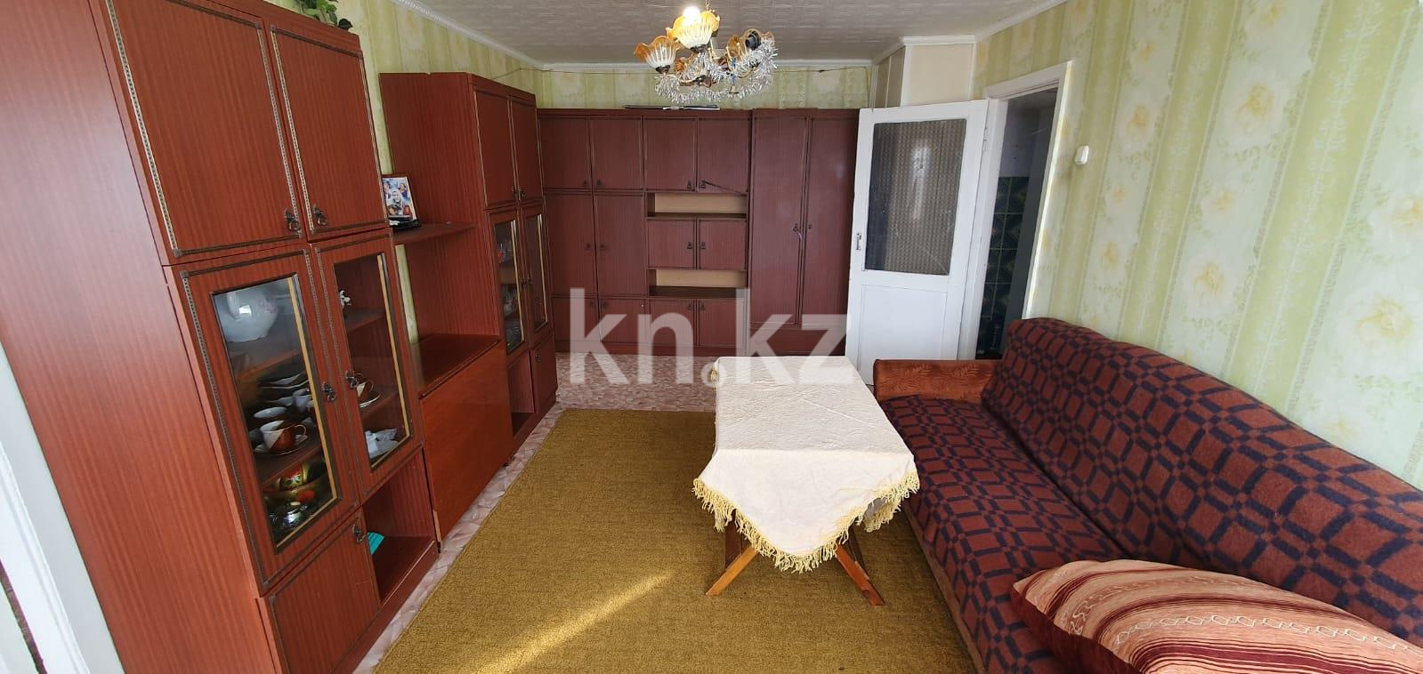 Продажа 4-комнатной квартиры, 59 м², ул. Локомотивная в Караганде