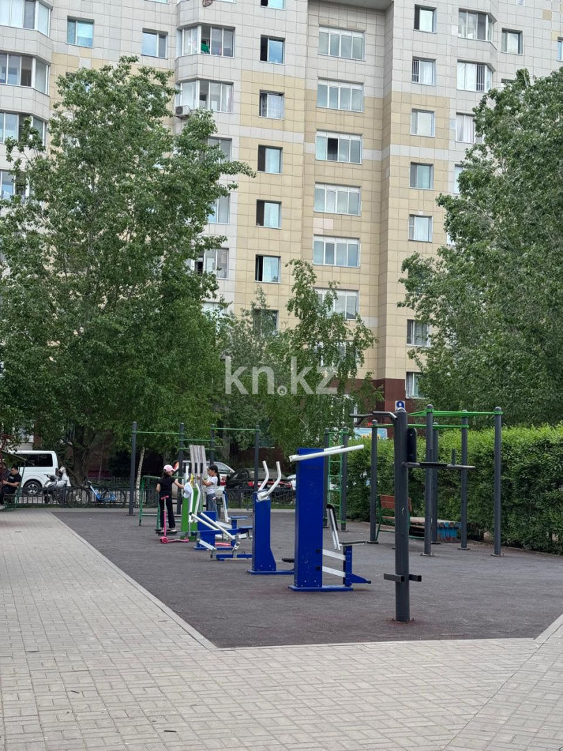 Продажа 4-комнатной квартиры, 97 м², ул. Керей, Жанибек хандар, дом  9 - пр. Кабанбай батыра в Астане - фото 36