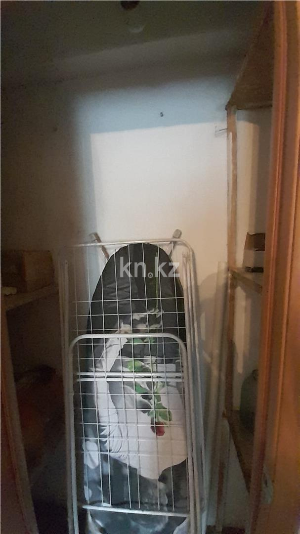 Продажа 3-комнатной квартиры, 51 м², ул. Ермекова, дом  62 в Караганде - фото 11