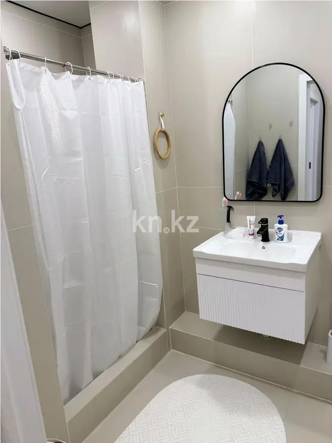 Продажа 1-комнатной квартиры, 40 м², ул. Есенова, дом  160/3 в Алматы - фото 3