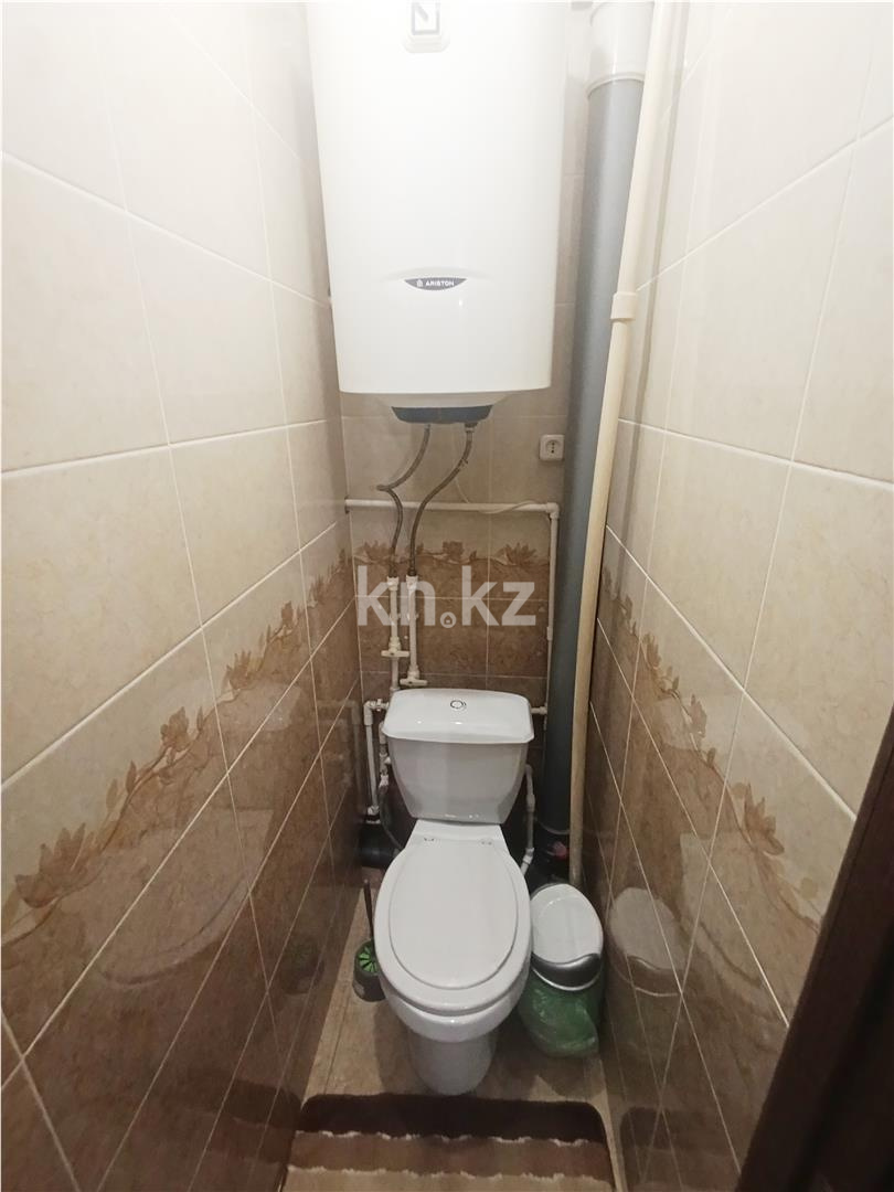 Продажа 2-комнатной квартиры, 45 м², мкр-н 15, дом  20 в Караганде - фото 10