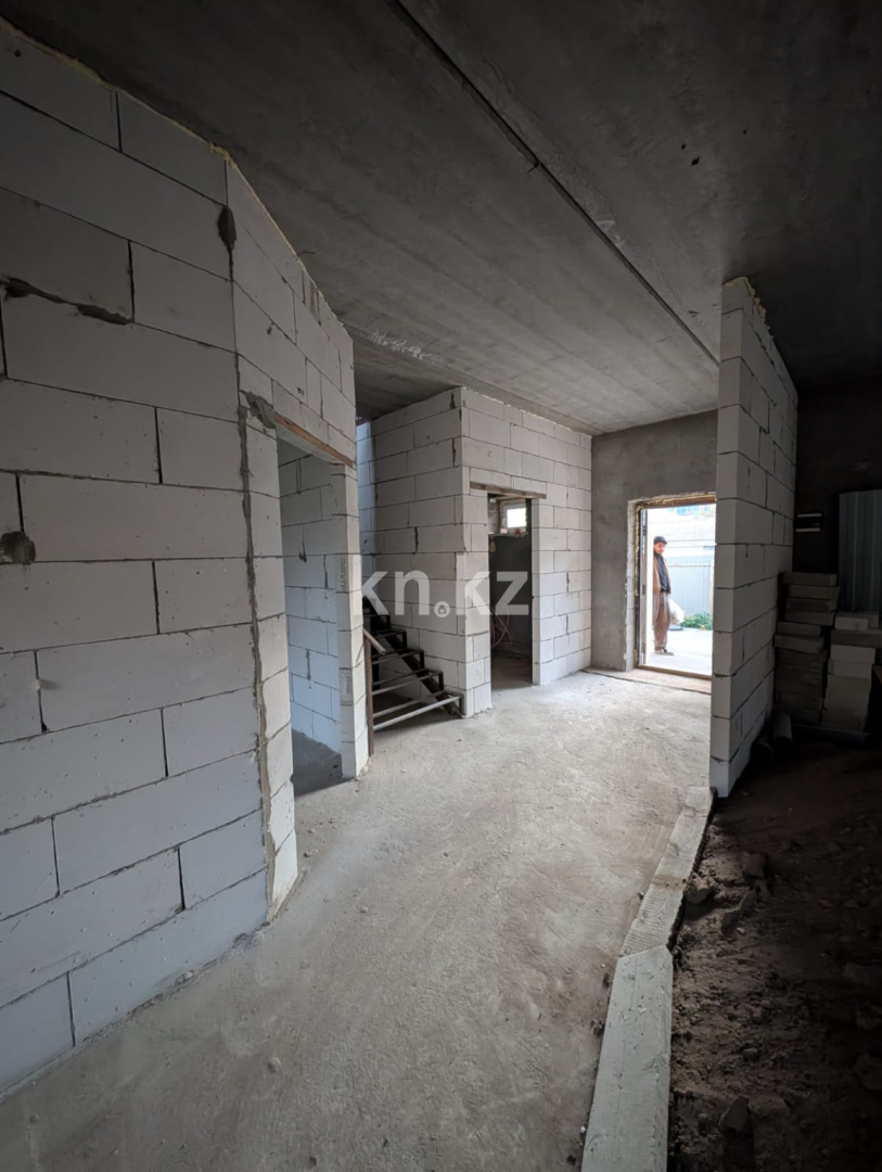 Продажа 4-комнатной квартиры, 135 м², ул. Скоробогатова, дом  108 в Уральске - фото 24