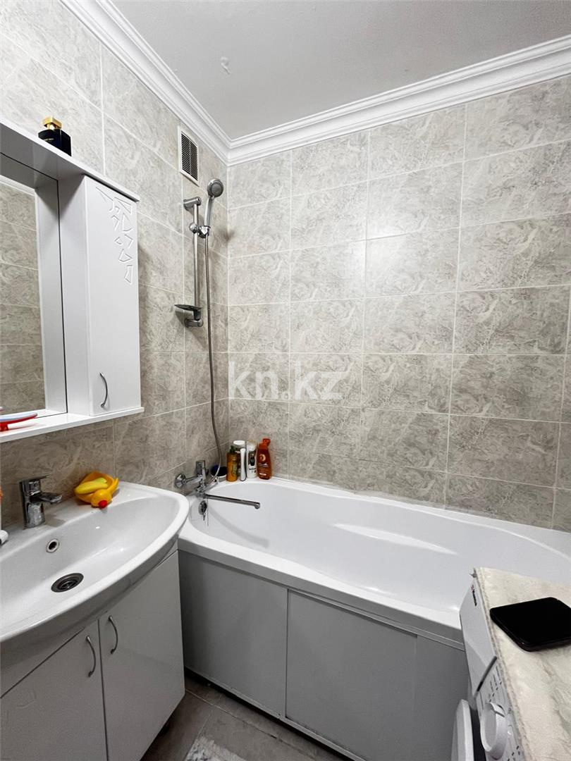 Продажа 4-комнатной квартиры, 78 м², ул. Рыскулова, дом  27 в Караганде - фото 14