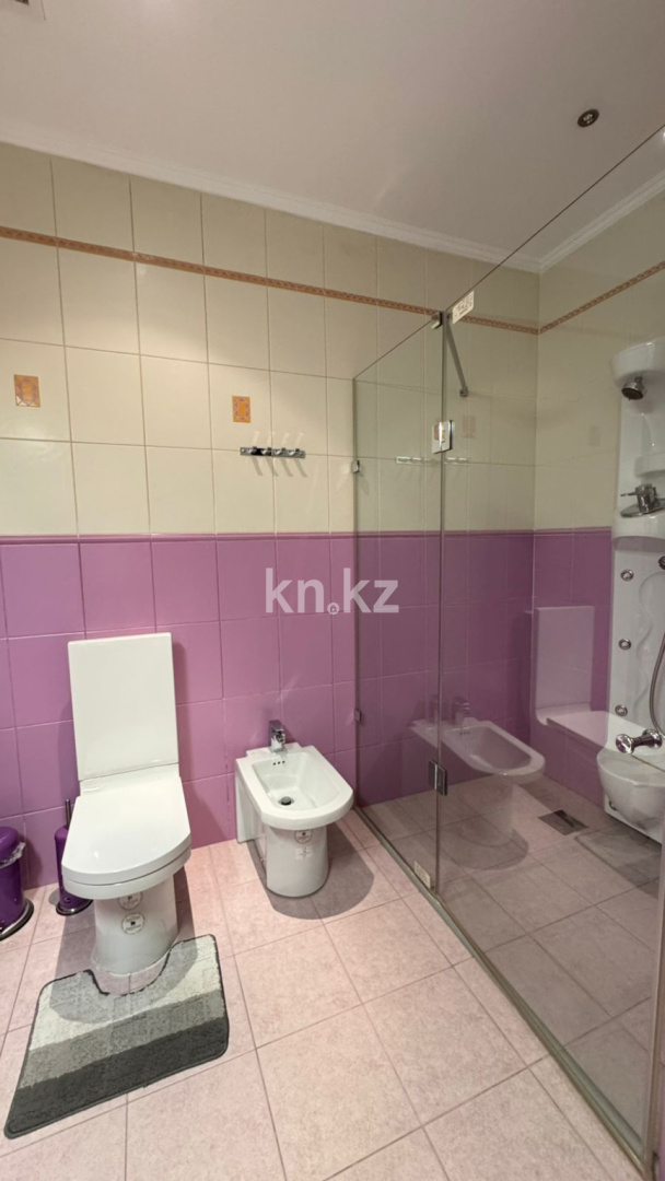 Продажа 4-комнатного дома, 360 м² в Алматы - фото 20