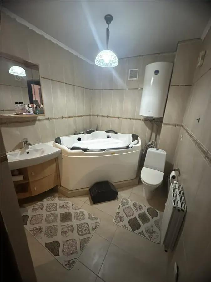 Продажа 5-комнатной квартиры, 125 м², ул. Чайковского, дом  24/2 в Темиртау - фото 4