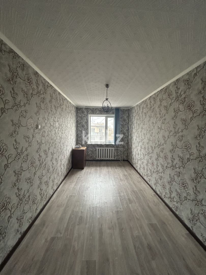 Продажа 4-комнатной квартиры, 76.3 м², 1 кв-л, дом  2 в Караганде