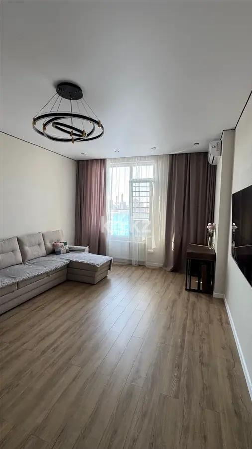 Продажа 4-комнатной квартиры, 100 м², ул. Достык, дом  8 в Астане - фото 2