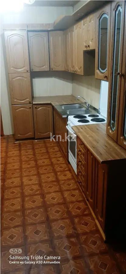 Продажа 3-комнатной квартиры, 70 м², ул. Комиссарова, дом  15 в Караганде - фото 4