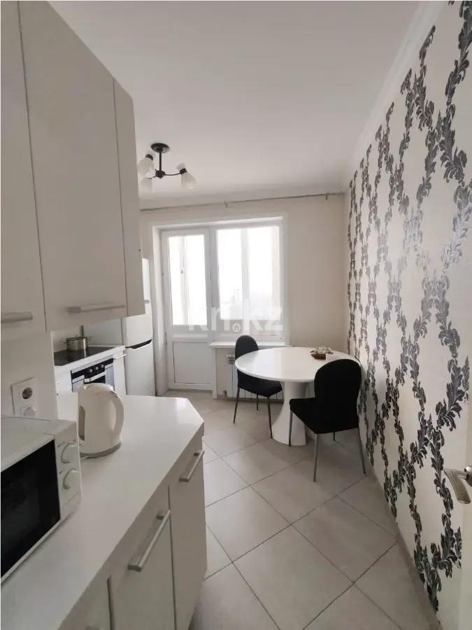 Продажа 2-комнатной квартиры, 60 м², ул. Туркестан, дом  4 в Астане - фото 3