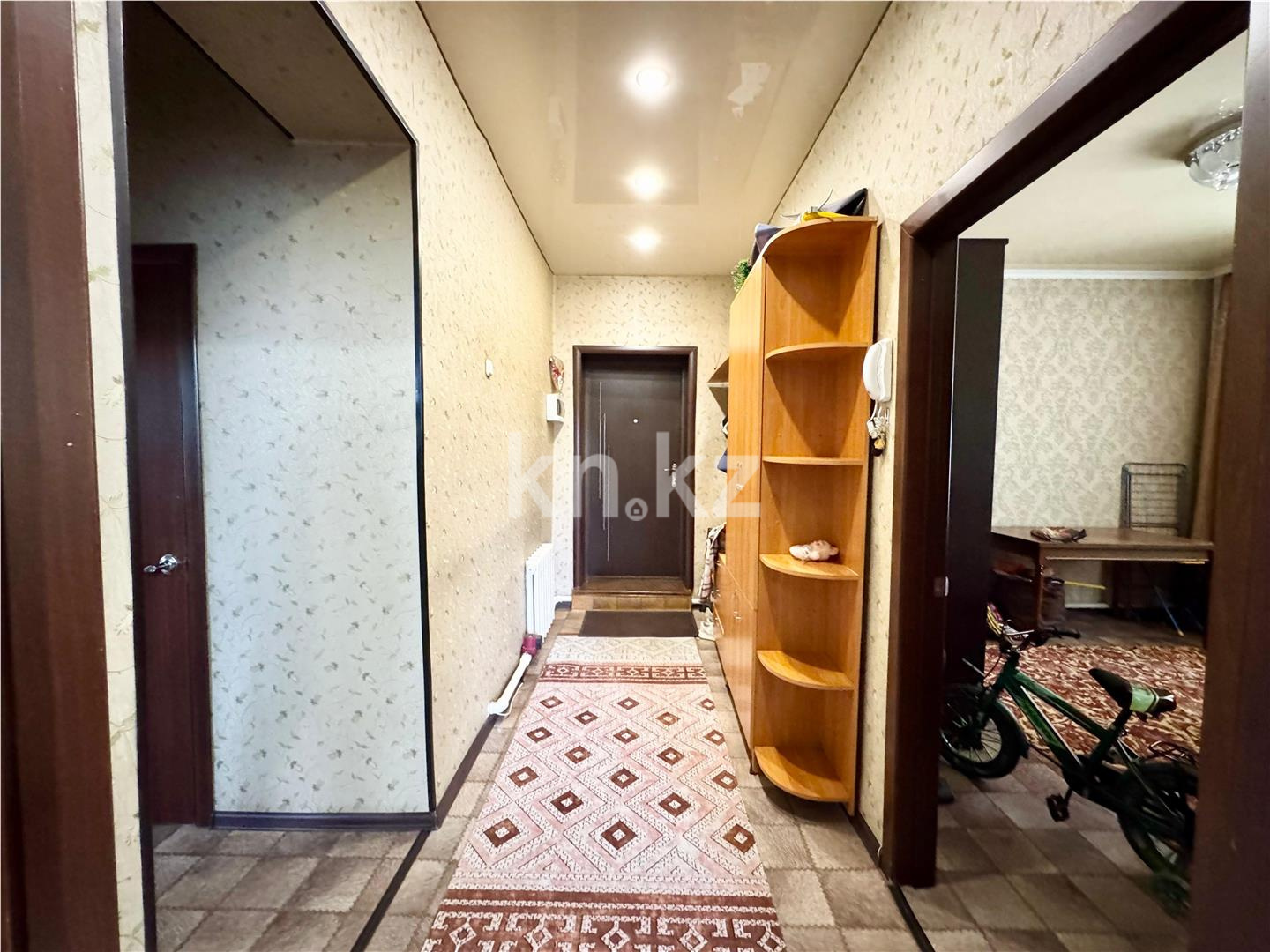 Продажа 3-комнатной квартиры, 76 м², ул. Медицинская, дом  68а в Караганде - фото 10