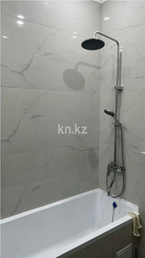 Продажа 2-комнатной квартиры, 63.5 м², ул. Мухамедханова, дом  6а в Астане - фото 4