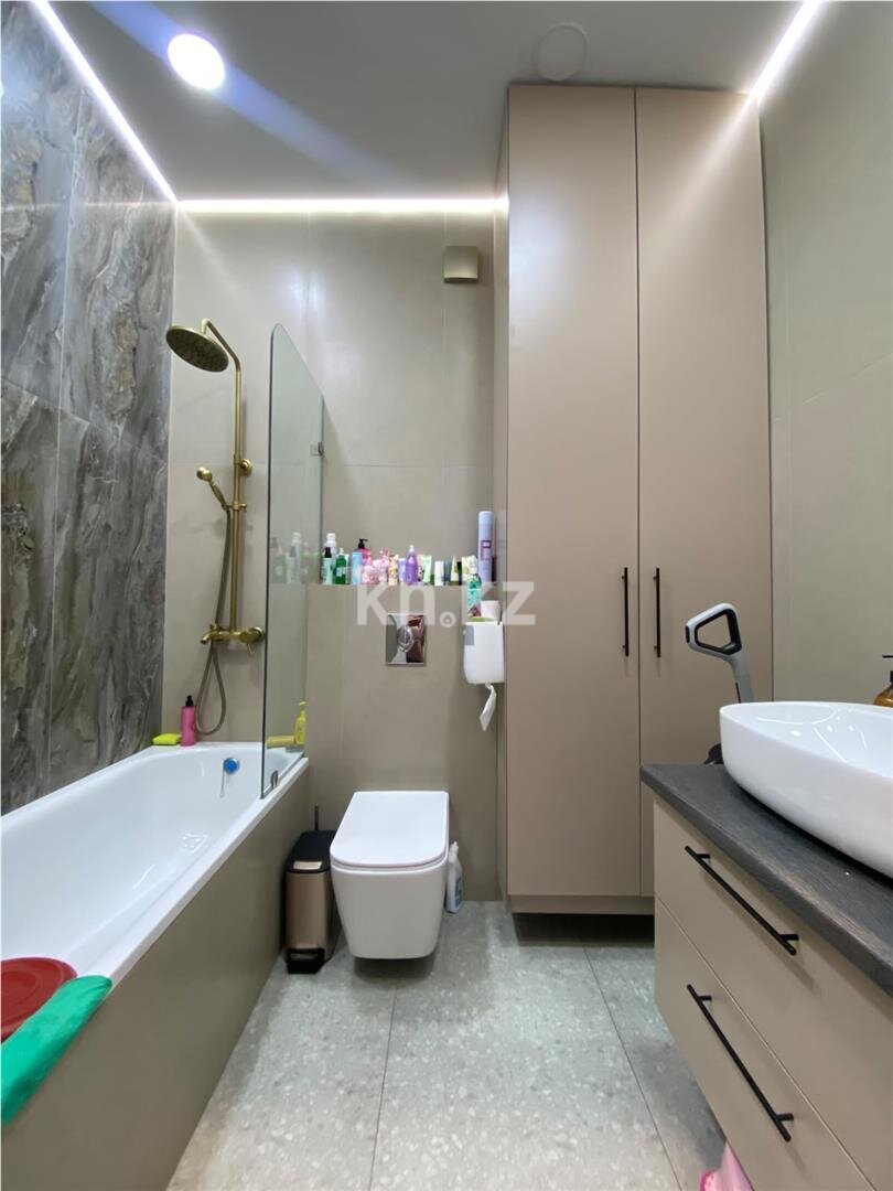 Продажа 5-комнатной квартиры, 117 м² в Караганде - фото 8