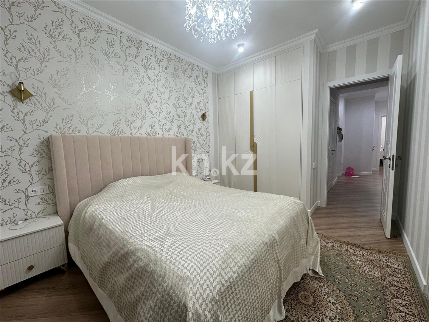 Продажа 4-комнатной квартиры, 104 м², пр. Республики, дом  участок 1/7 в Караганде - фото 6