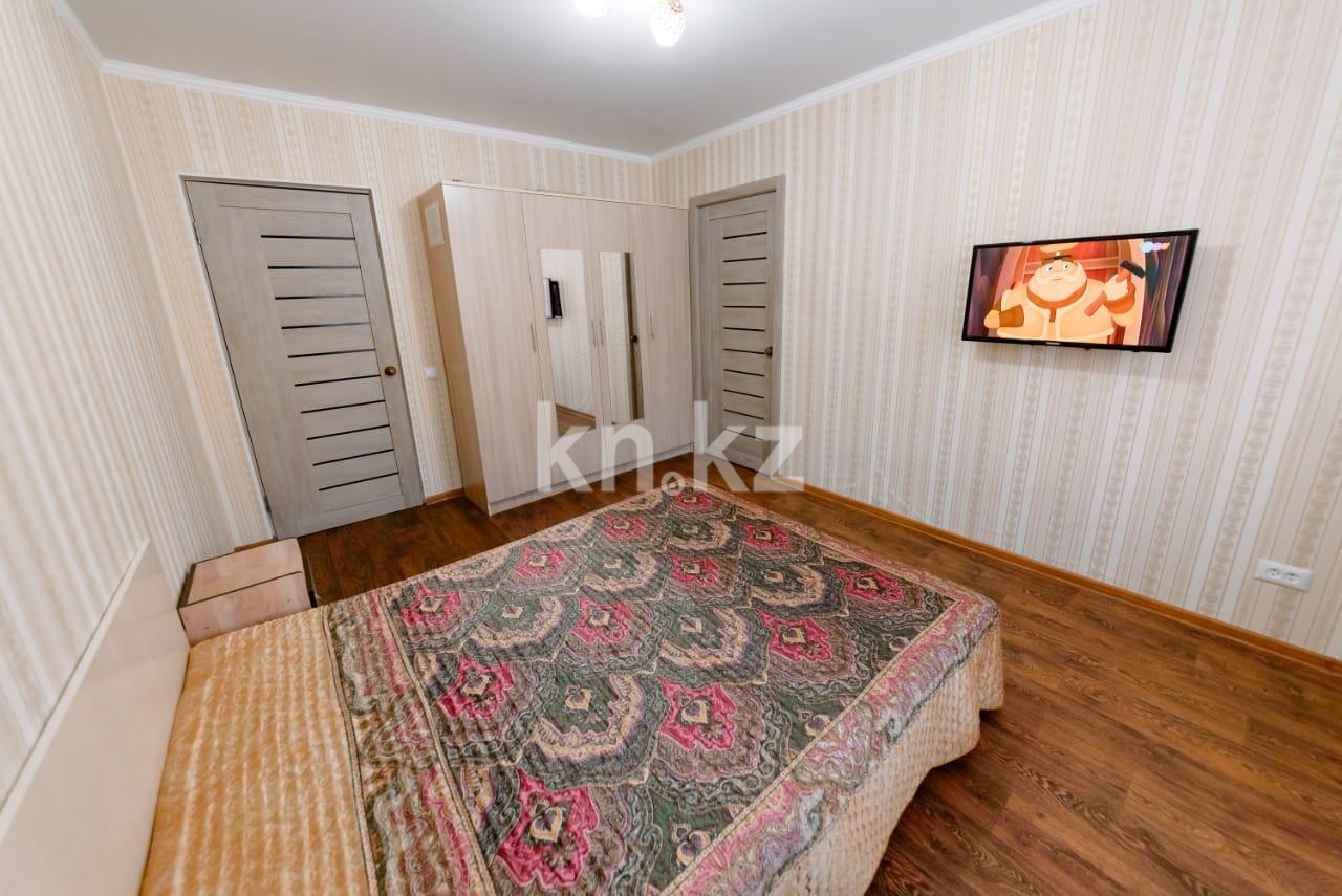 Аренда 3-комнатной квартиры посуточно, 70 м², пр. Бухар-жырау, дом  65 в Караганде - фото 6