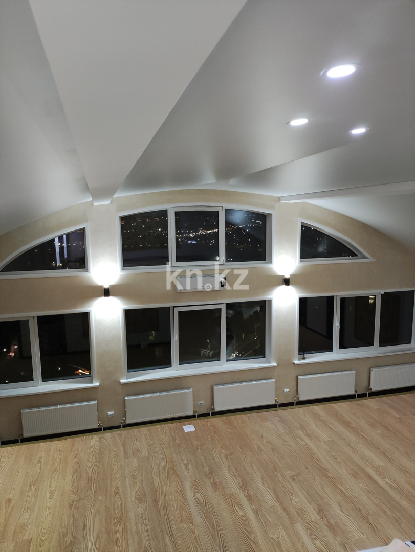 Продажа 5-комнатной квартиры, 165.5 м², ул. Иманова, дом  17 - ул. Валиханова в Астане - фото 8