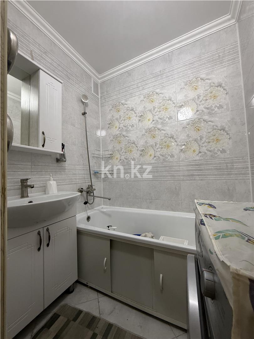 Продажа 3-комнатной квартиры, 67 м², ул. Сатыбалдина, дом  29 в Караганде - фото 15