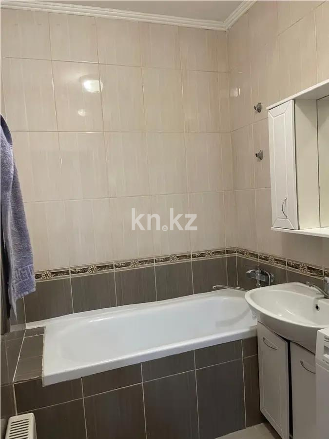 Продажа 2-комнатной квартиры, 68 м², ул. Чуланова, дом  117 в Алматы - фото 3