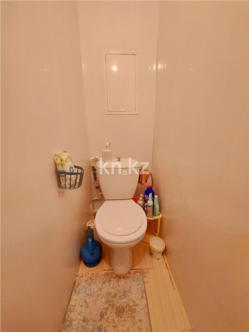 Продажа 4-комнатной квартиры, 62 м², ул. Жекибаева, дом  146 в Караганде - фото 13