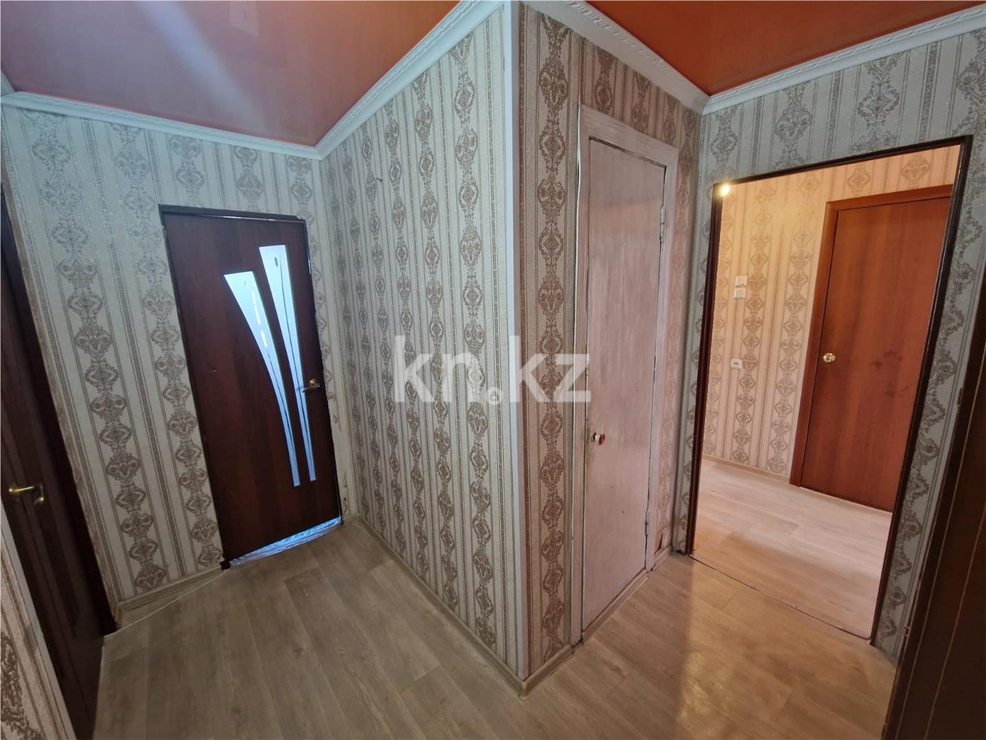Продажа 3-комнатной квартиры, 62 м², мкр. Мамраева (Восток-5) в Караганде - фото 15