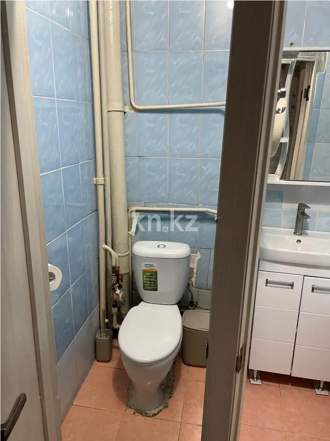 Продажа 3-комнатной квартиры, 60 м², мкр-н Аксай-2, дом  69 в Алматы - фото 5