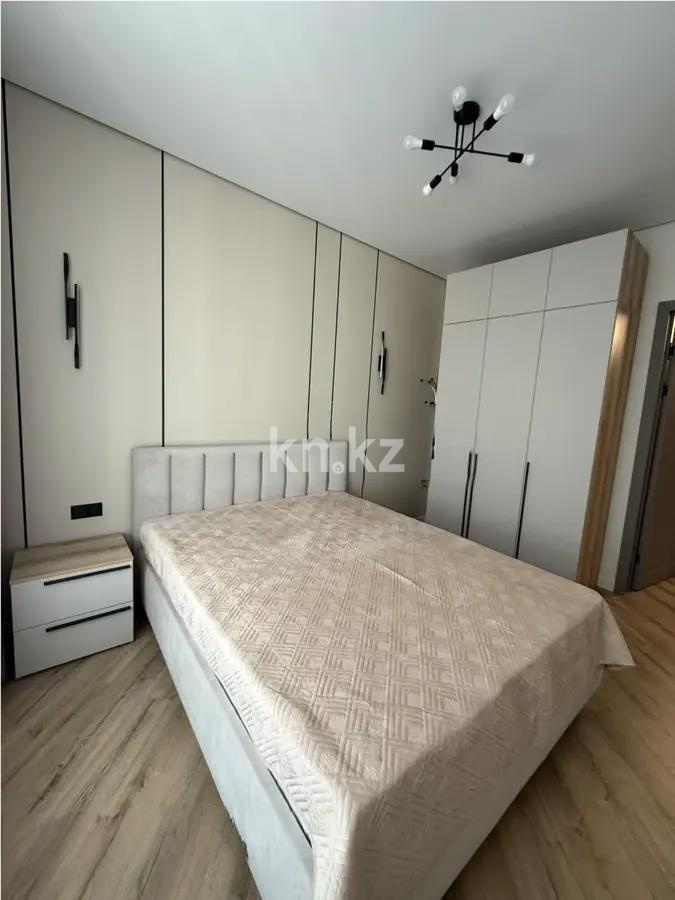 Продажа 3-комнатной квартиры, 59 м², пр. Абая, дом  160 в Алматы - фото 2