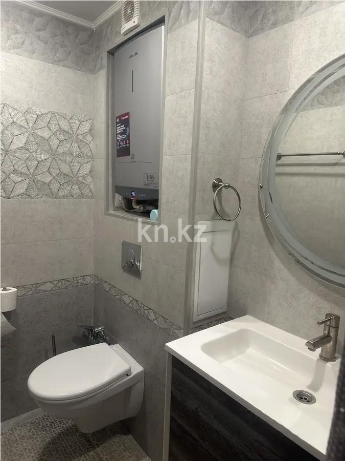 Продажа 3-комнатной квартиры, 60 м², мкр-н Орбита-1, дом  28 в Караганде - фото 5