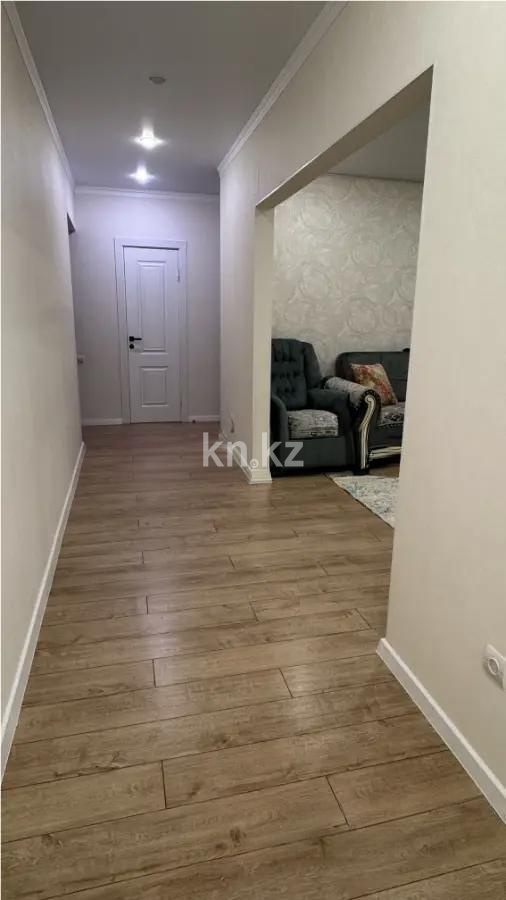 Продажа 3-комнатной квартиры, 82 м², ул. Муканова, дом  82 в Караганде - фото 7
