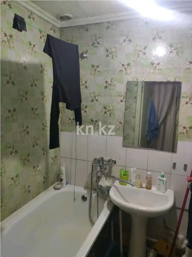 Продажа 1-комнатной квартиры, 30 м², ул. Дюсембекова, дом  65 в Караганде - фото 3