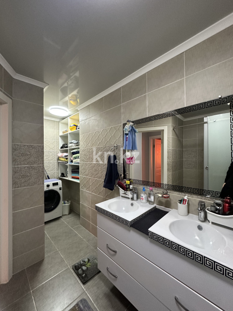 Продажа 4-комнатной квартиры, 76.3 м² в Караганде - фото 26