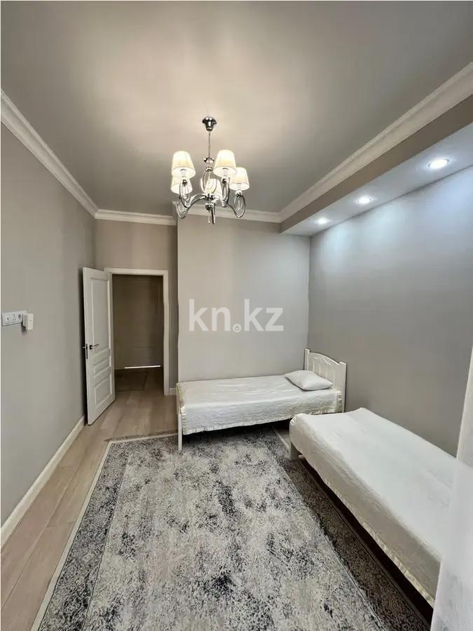 Продажа 4-комнатной квартиры, 115 м², ул. Нажимеденова, дом  34а в Астане - фото 4