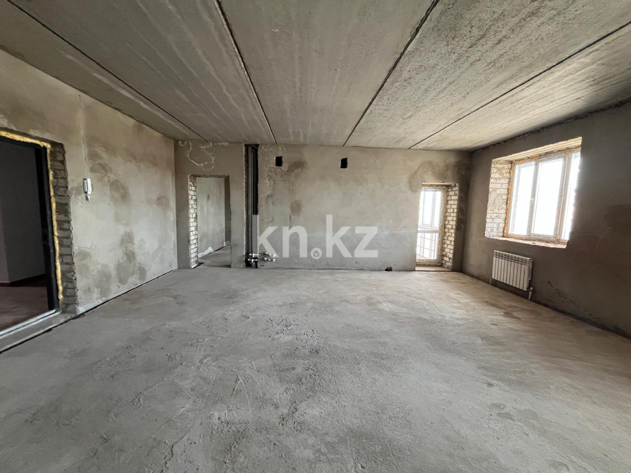 Продажа 3-комнатной квартиры, 81 м², ул. Сарыарка в Караганде - фото 11